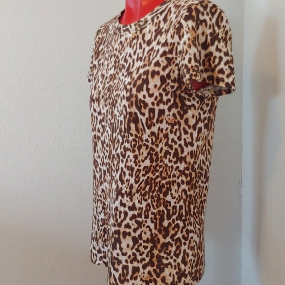 Banana Republic Leopard Print Women's Tee size Small - Picture 6 of 12